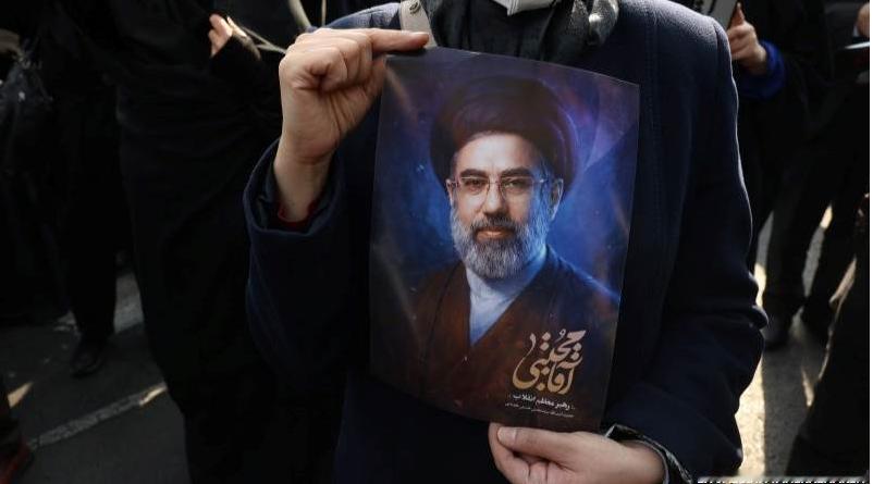 伊朗新最高领袖哈梅内伊：霍尔木兹海峡必须保持关闭
伊朗新任命的最⾼领袖阿亚图拉莫