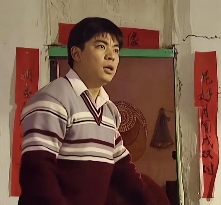 女人新婚之夜
竟被丈夫一石头砸烂了鼻子
只因她没给丈夫洗臭袜子 ，妻子哭着把此事