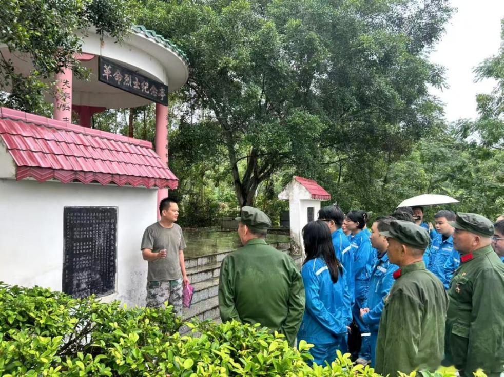 5月19日，贵港市退役军人事务局联合相关单位，为部分企业军转干部、抗美援朝老战士
