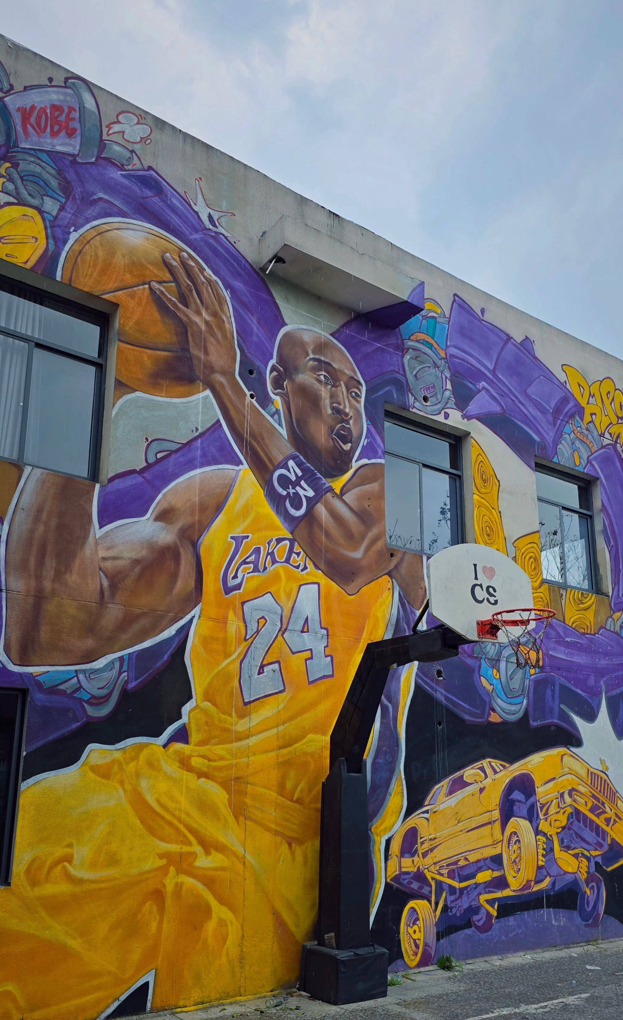 无人问津也好，技不如人也罢，你都要试着安静下来，去做自己该做的事情，而不是让烦恼