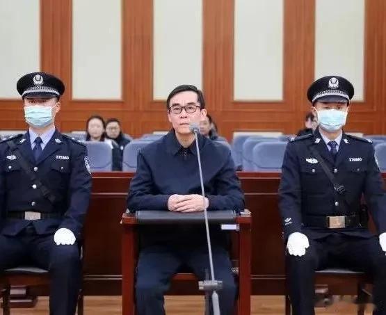 今天，原省委组织部常务副部长于富华受贿案在淄博中院判决，于被判有期徒刑15年。
