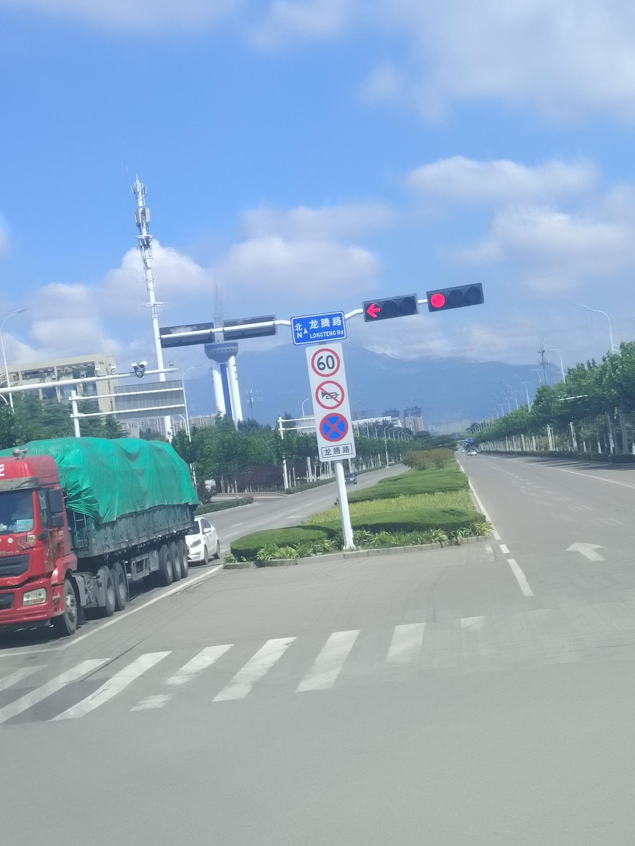山东泰安正在崛起！登泰山感受山河壮阔，这座城市让人越待越舒心
 
今日的山东泰安