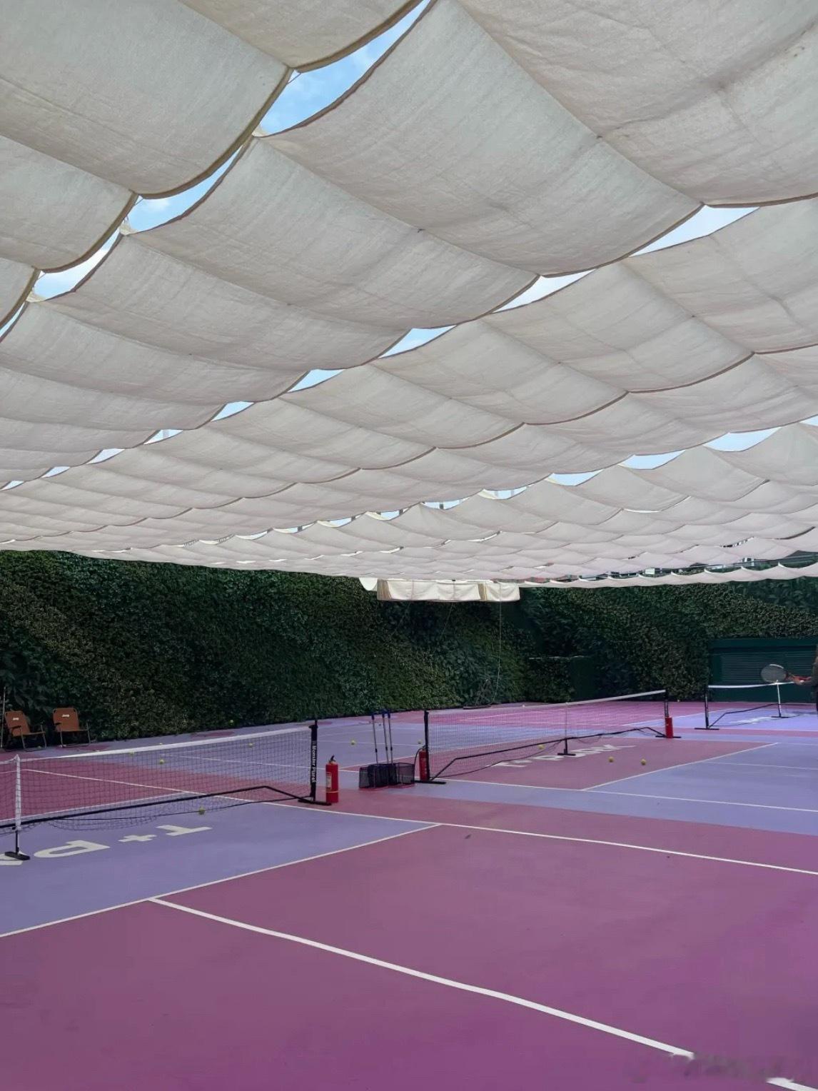 这个球场🏟️真的超级漂亮适合运动girl🎾 