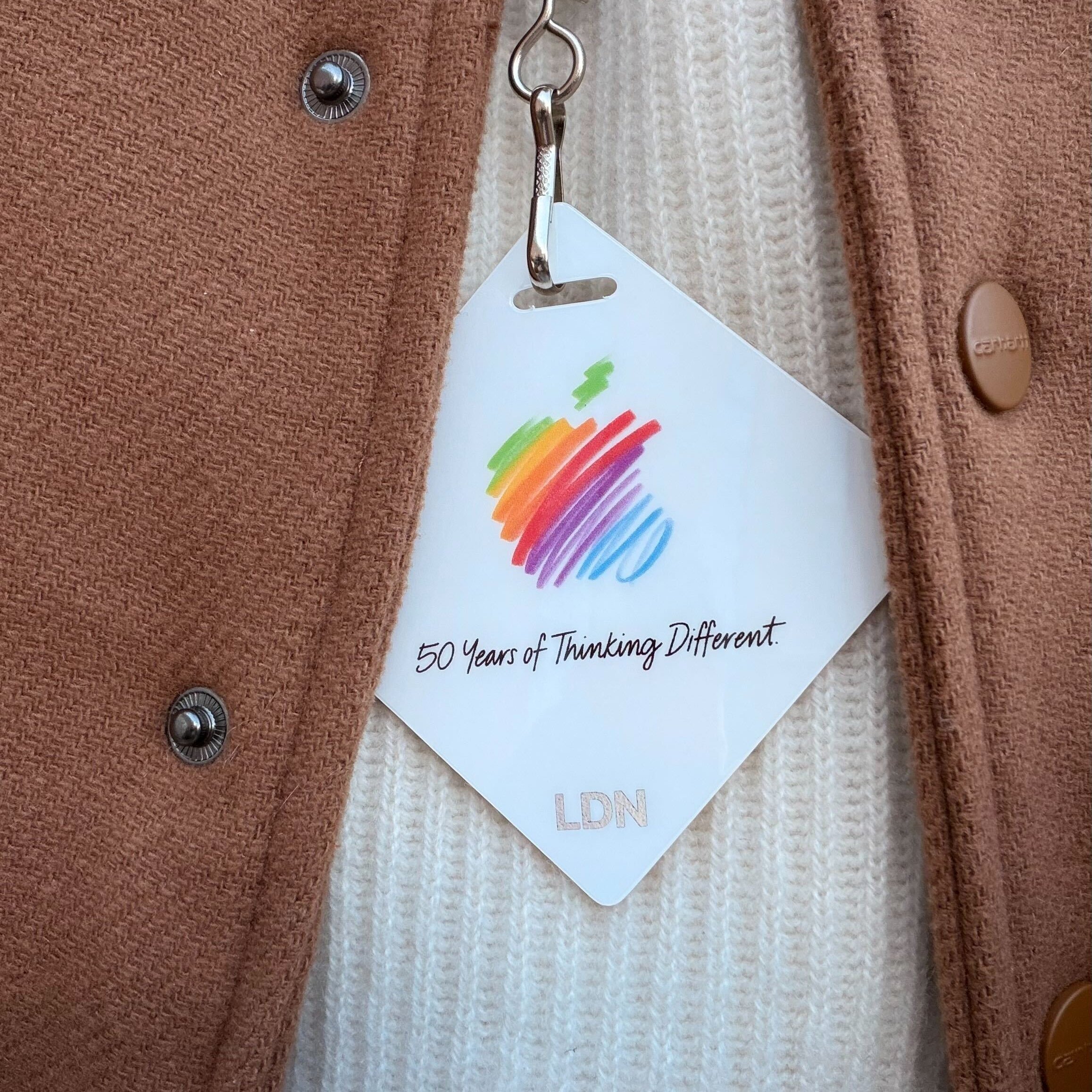 Apple 50 周年系列庆祝活动！🇬🇧 🎶 