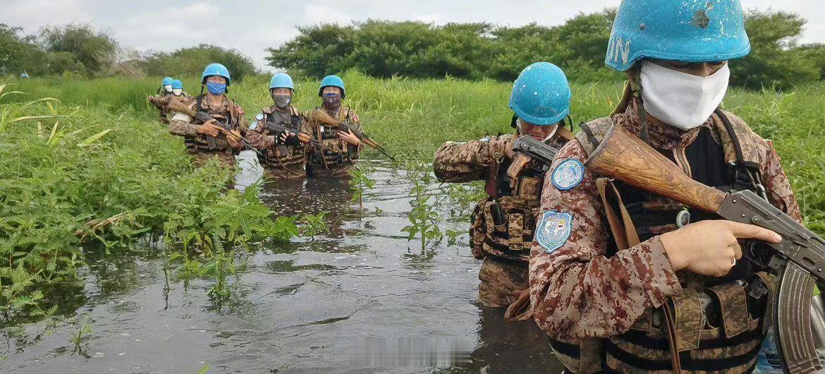杨幂 广西加油 各位战友出警平安 珠海