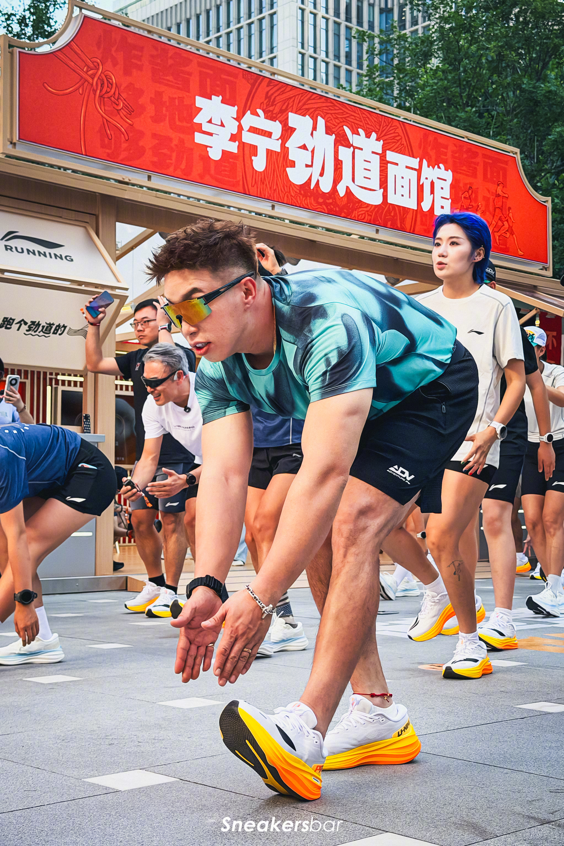 LI-NING YUEYING 6周末来到位于北京中海大吉巷的「李宁劲道面馆」限