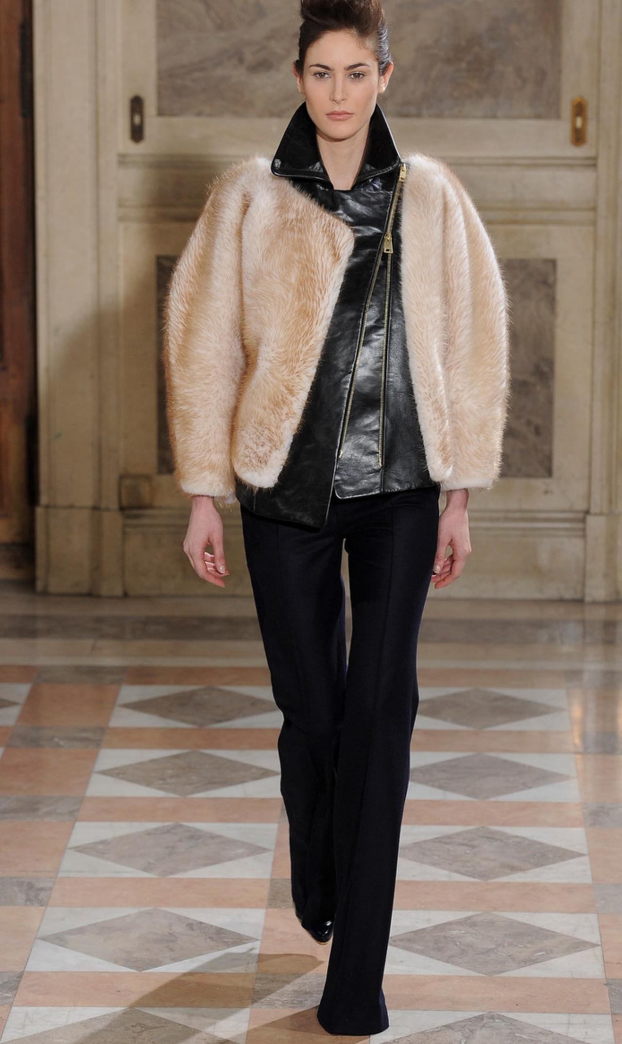 Bouchra Jarrar 2014春夏高定系列，廓形太对我胃口了。高腰阔腿裤