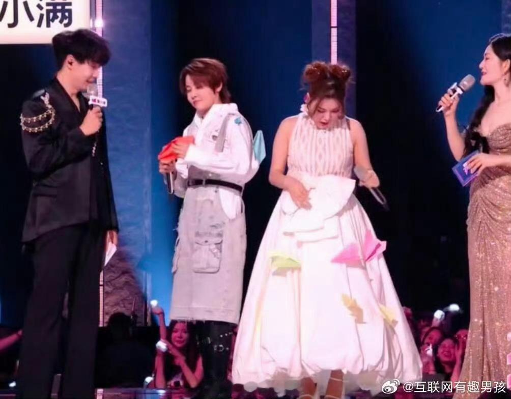 王濛我们的嘴替乘风2026🤝心系身边伙伴，直言离别带来的情绪影响，敢说真话，收