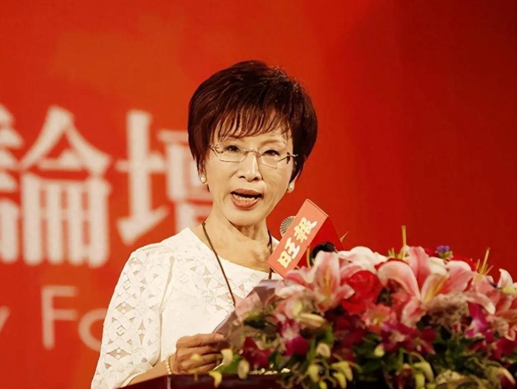 统一号外——

鲜明对比！相隔两天两场会议，暴露两岸两条截然不同道路

洪秀柱和