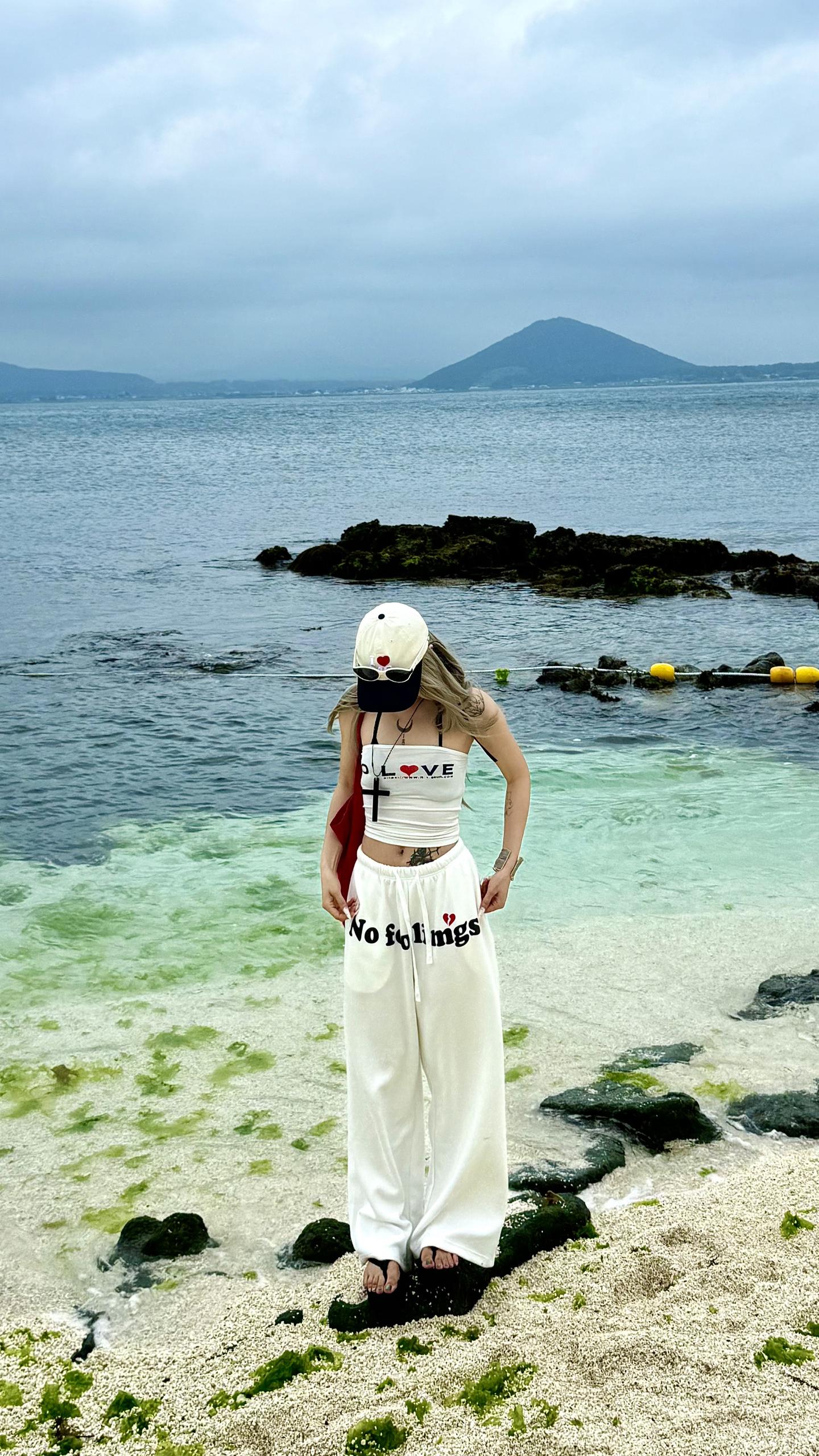 没有人会爱上纯粹的你 每个人都在衡量你的价值