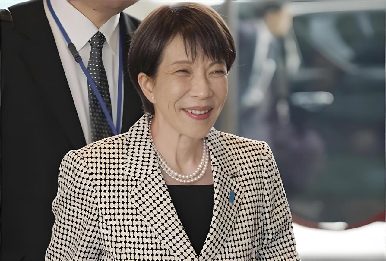 中日航班减少1292班后，日本不甘示弱：

晒出了一组数据，中国全年赴日游客72