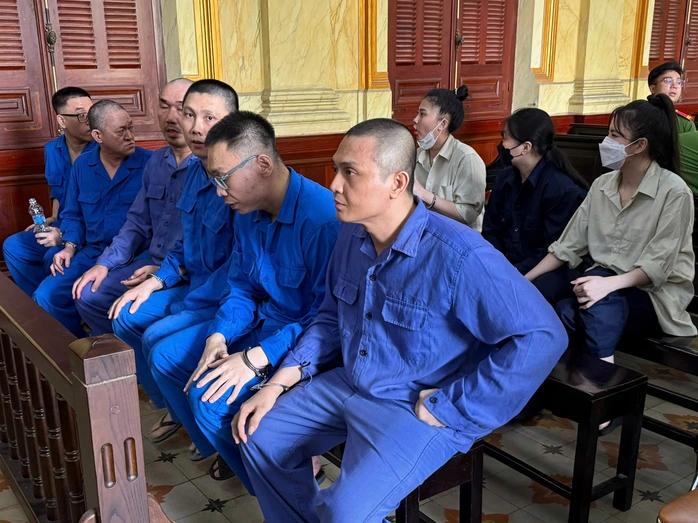 越南胡志明市人民法院刚刚宣布四人死刑，多名被告被判处无期徒刑
3月12日，胡志明