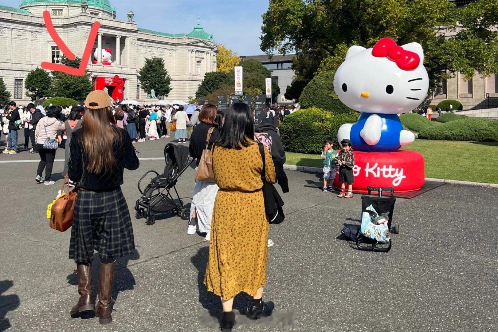 #Angelababy日本看Kitty展##Angelababy日本看展#新鲜的