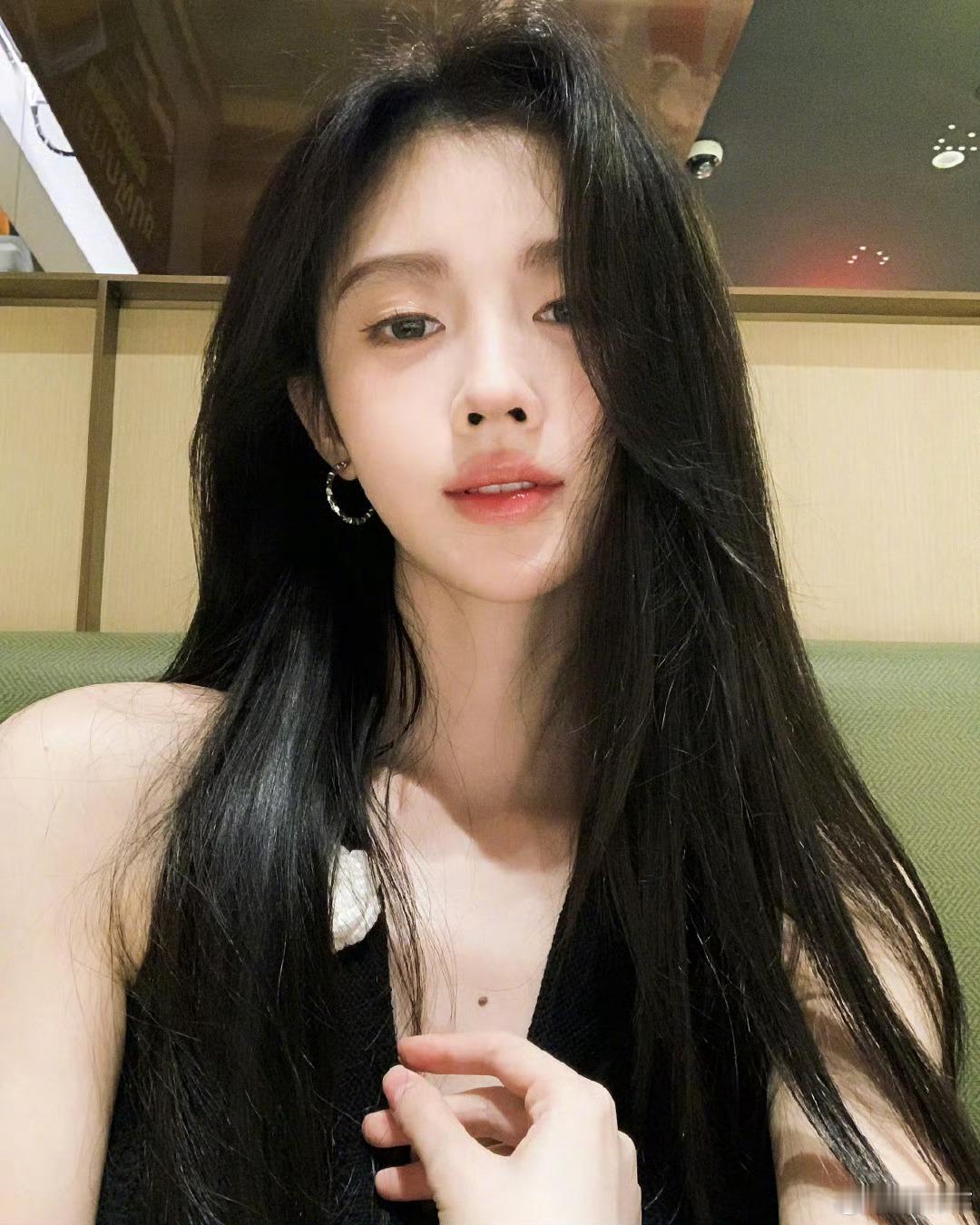 鞠婧祎  jjy鞠婧祎 jjy鞠婧祎露芜衣 All  you think is 