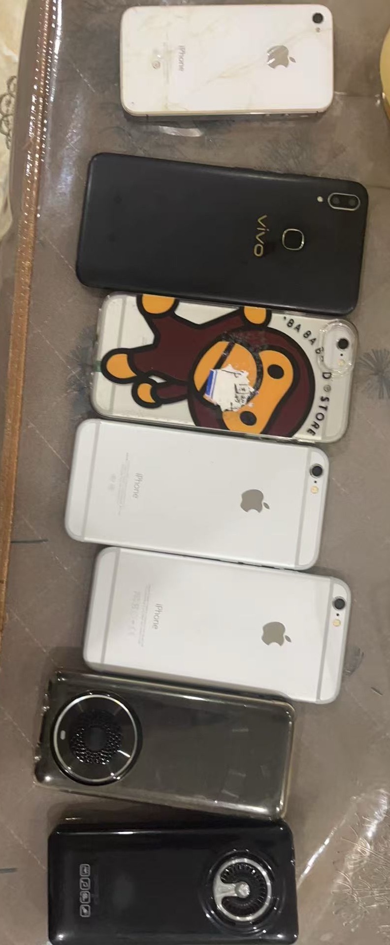 旧手机回收一天一个价我外甥翻出来几个旧手机，能换一个盆不