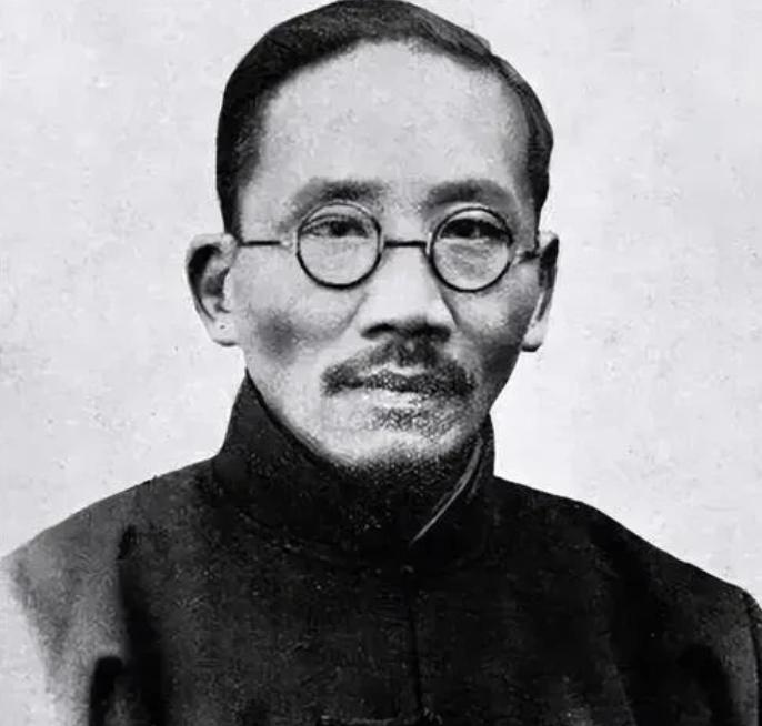 民国第一狂人刘文典，拳打蒋中正，脚踢闻一多，最后下场凄凉 
1928年11月，安
