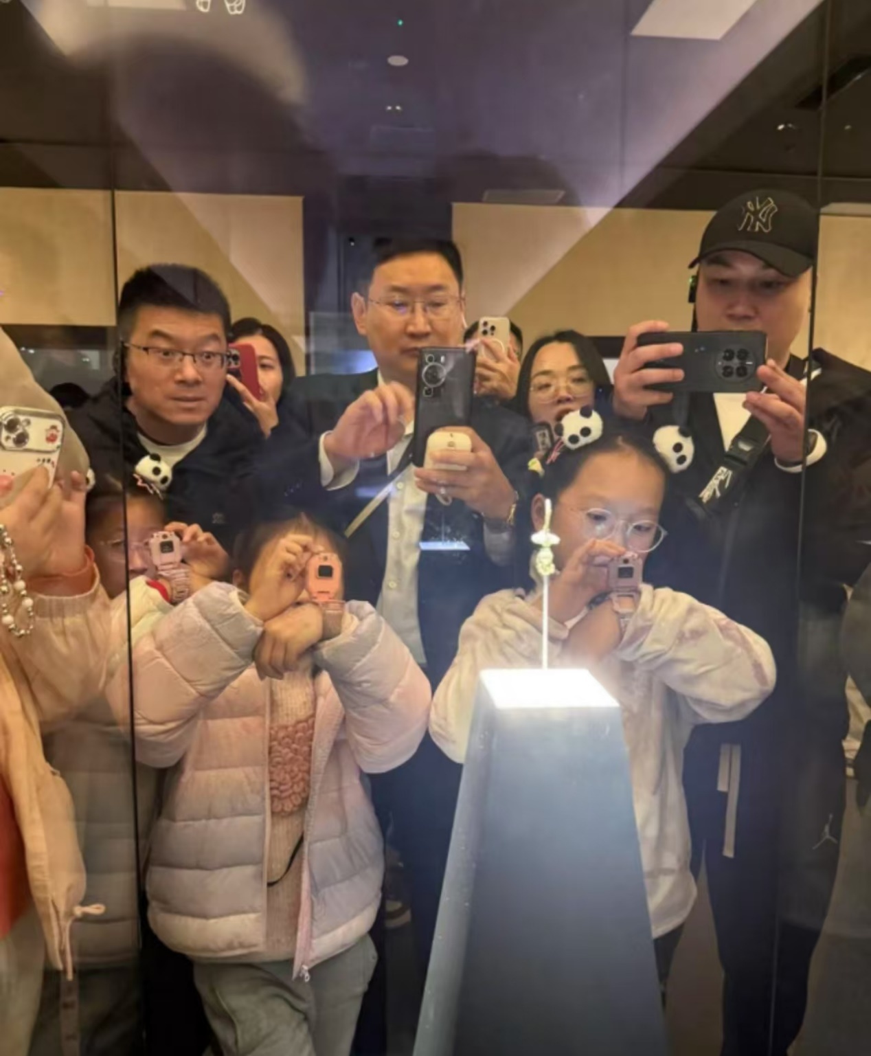 小天才能想到和唯品会合作，真的是绝了！最近，小天才手表竟然在唯品会卖爆了，据说销
