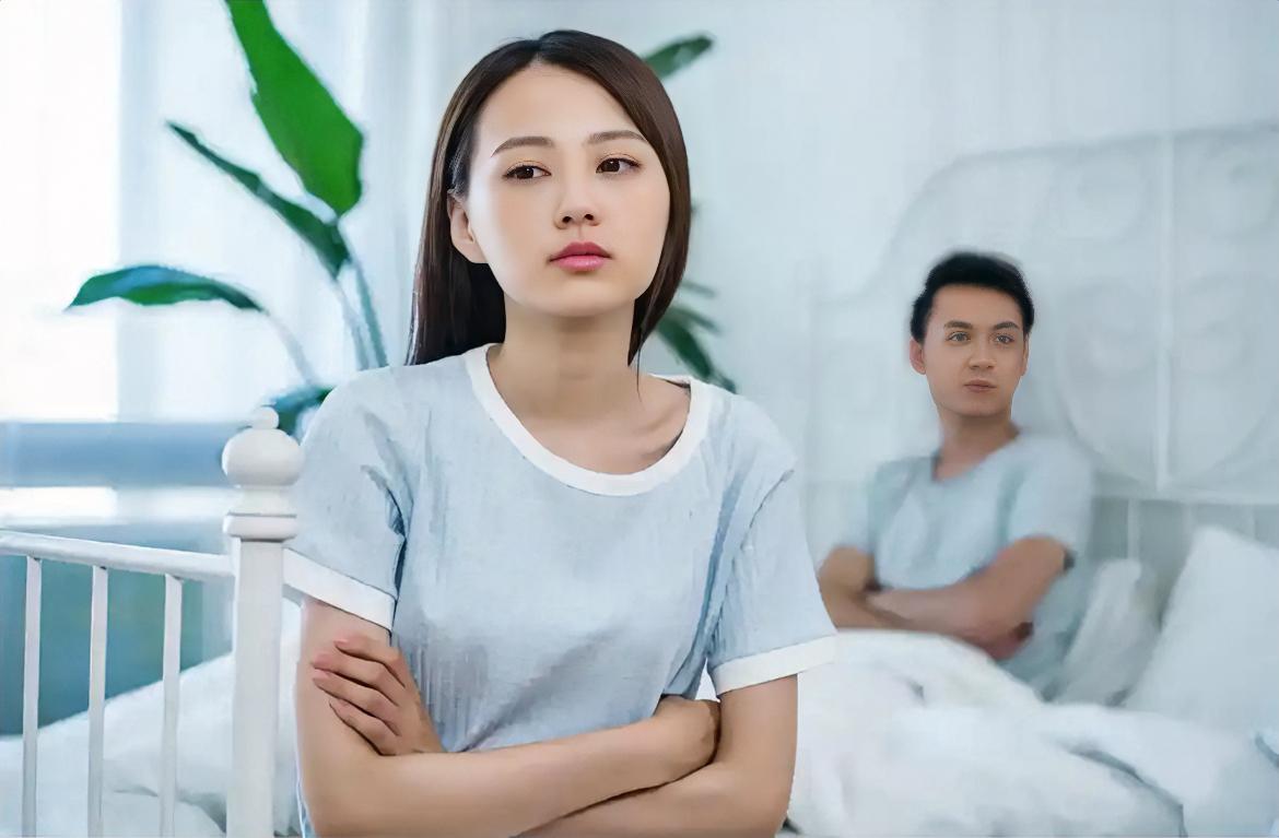 女人要是在三件事上完全不管，家里的日子早晚容易散。​

第一，女人不管家里的财务