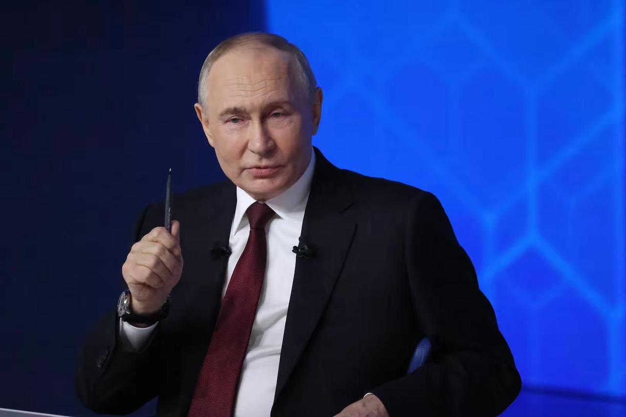 2. 普京年度记者会超4小时：特朗普为结束俄乌冲突付出严肃努力：12月19日普京