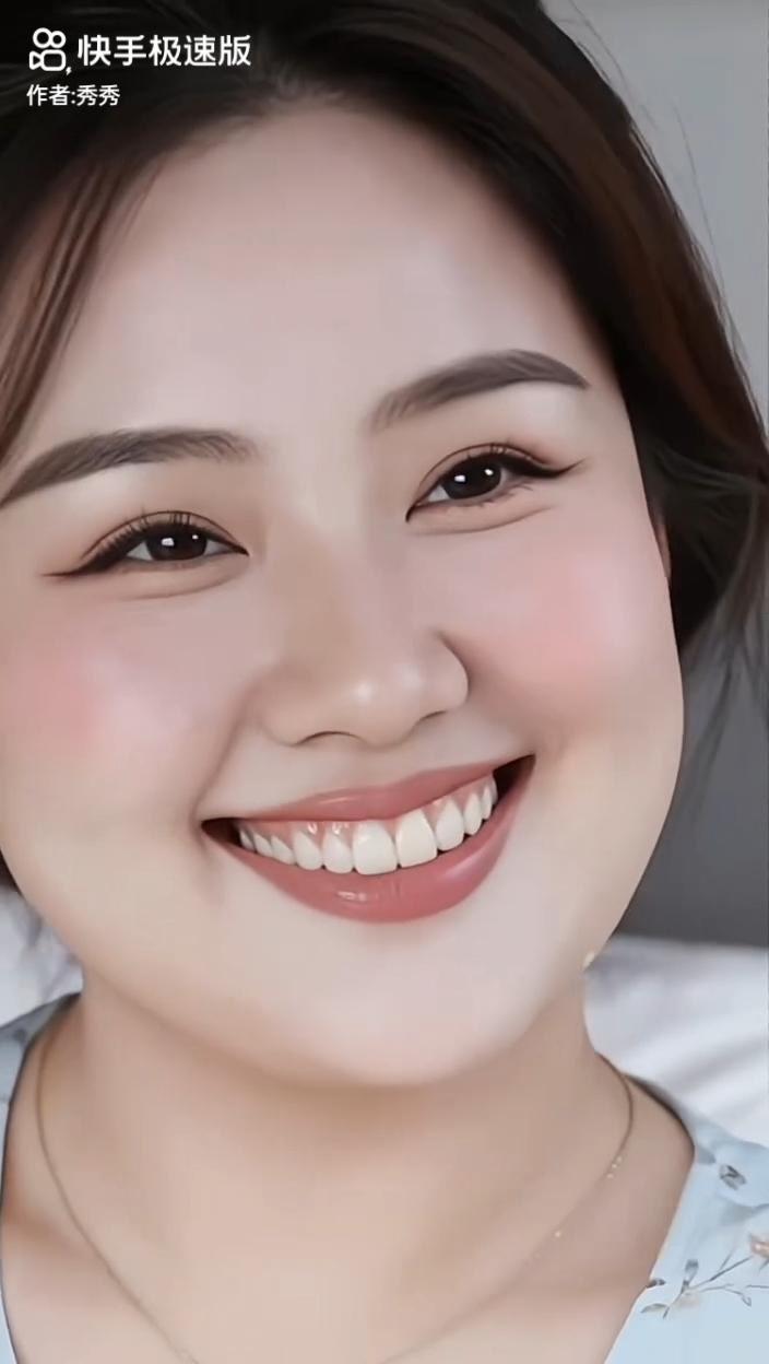 微笑的魔力，让每一天都充满阳光！😊✨