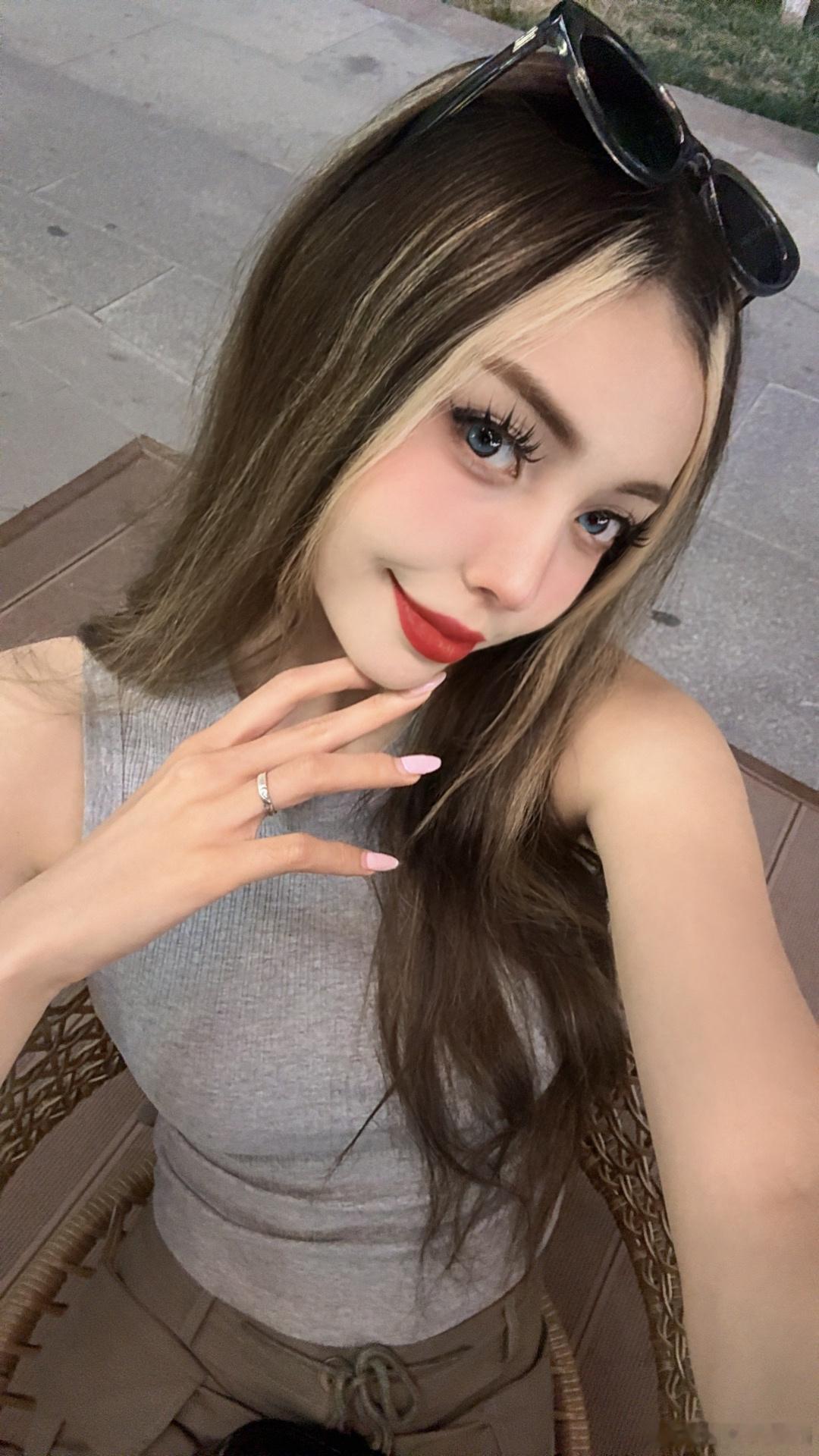 就一张🤳 ​​​
