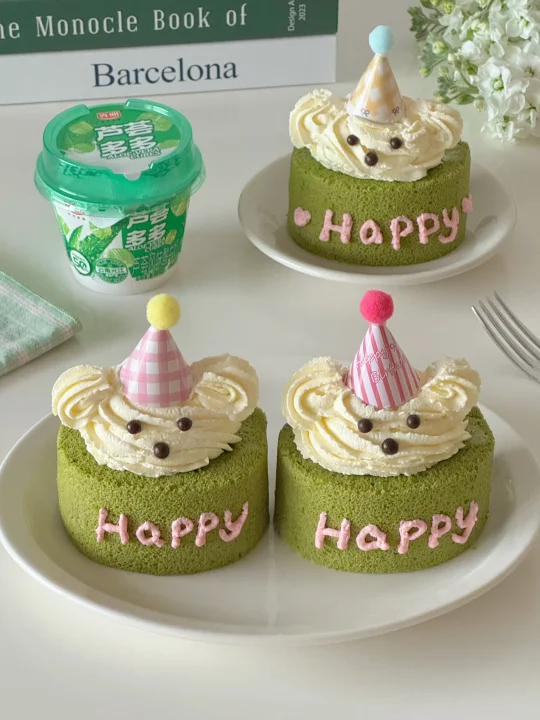 吃点可爱🍃抹茶小狗蛋糕卷🍰芦荟多多酸奶🧃