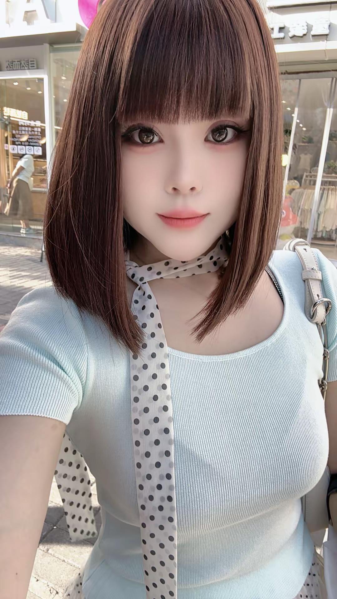 几年没染头发咯今天去叛逆一下😂