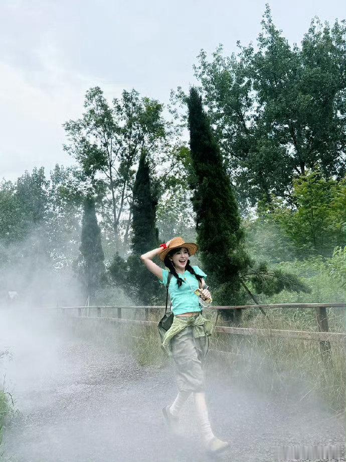 章若楠ins第一条百万赞章若楠ins百万赞帖清爽柔和的形象打破距离感，不管新老粉