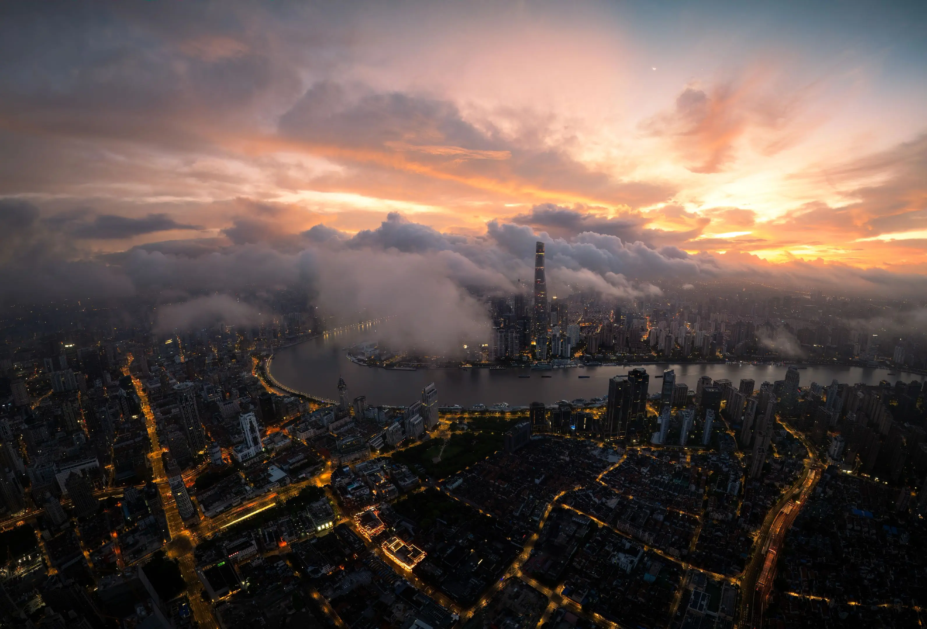 你愿意在凌晨四点的上海看一场日出吗。