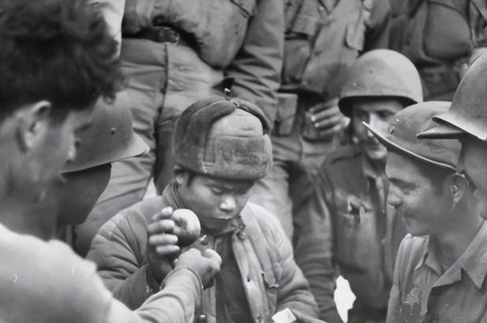 1954年，55名被俘的志愿军战士，选择前往中立国巴西。

当停战协定的墨迹还没