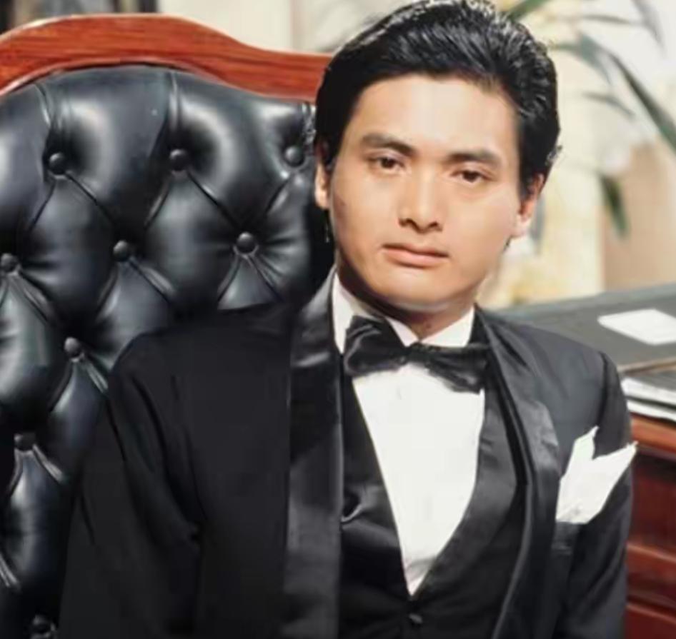 周润发被曝接济TVB旧同事，吕良伟称至今仍在照顾，常聚会请吃饭
娱乐