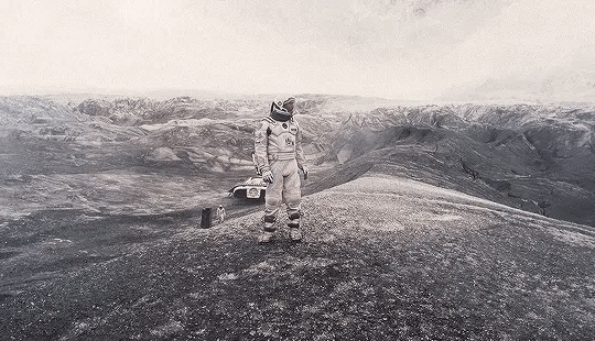 科幻的孤独 ​​​