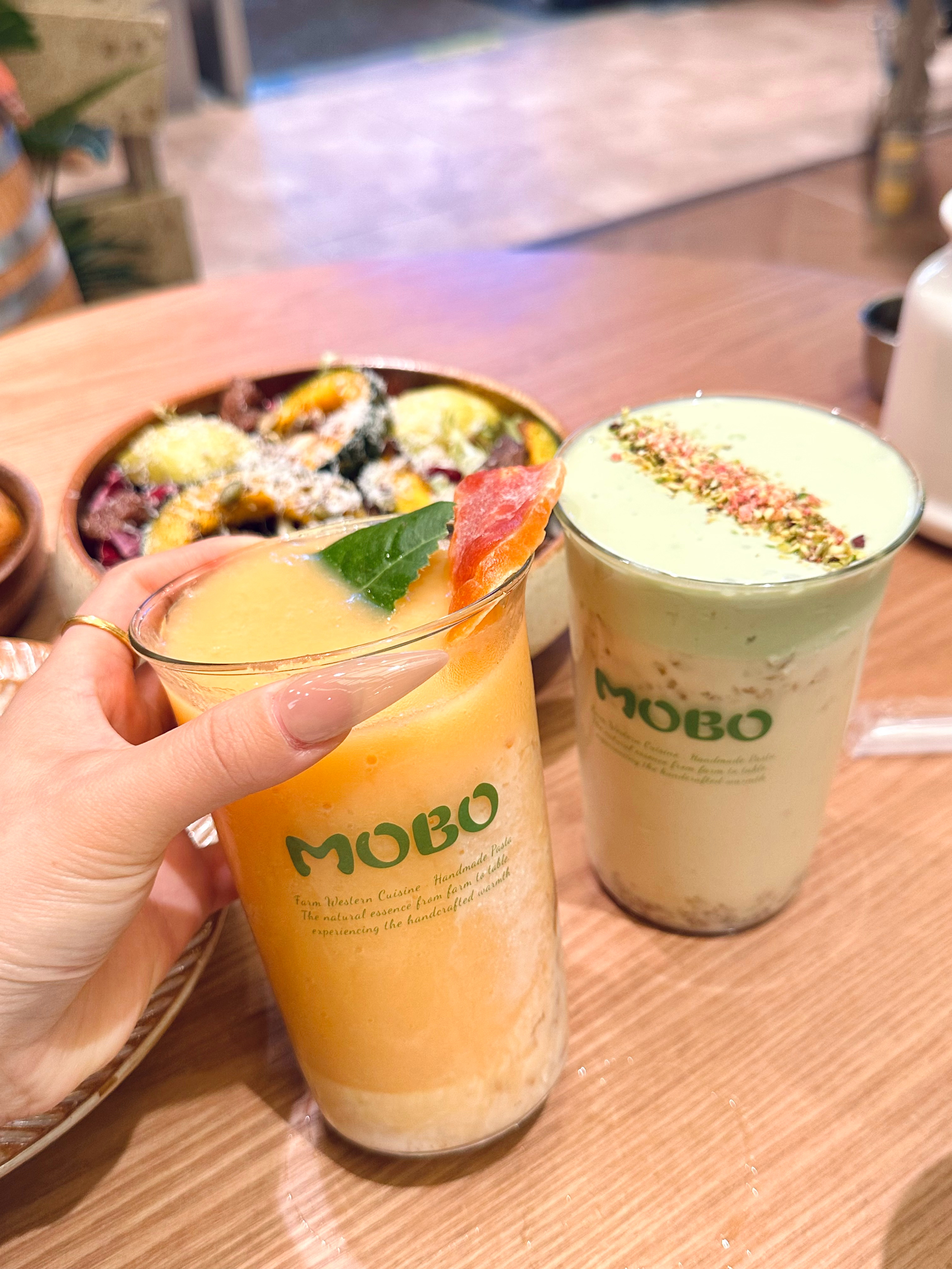 💛🧈🧀😋            永远太远了今天陪我吃饭吧！！ 