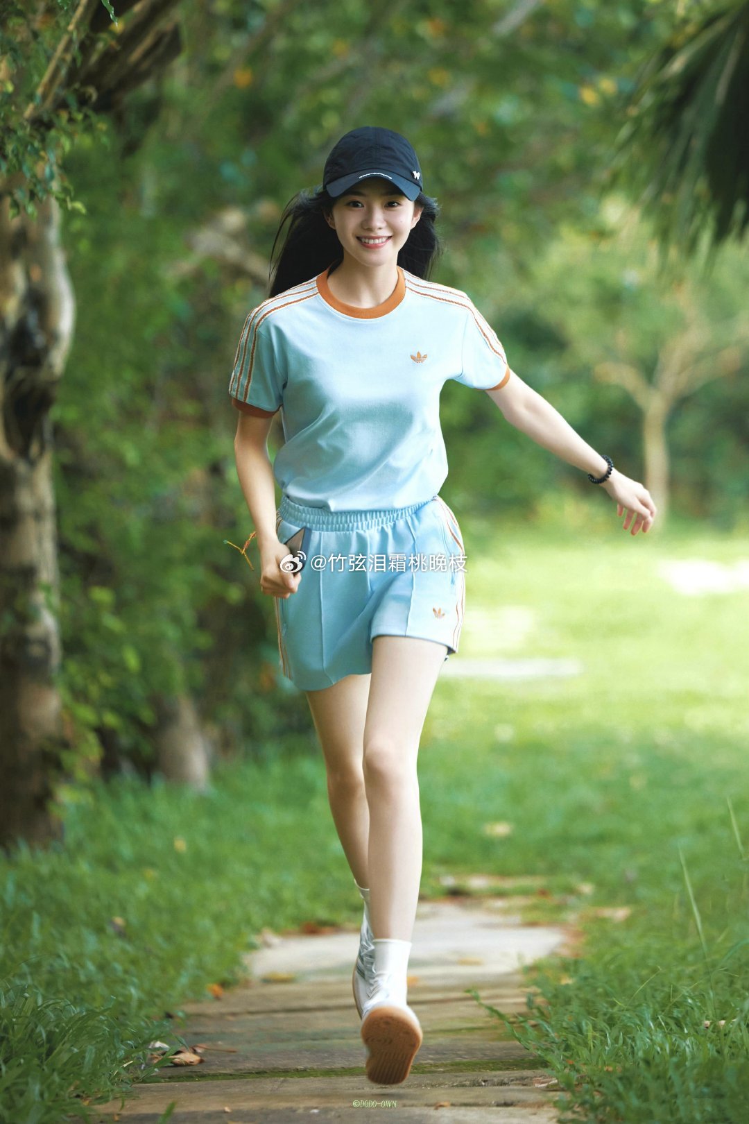 刘浩存lhc刘浩存美顺与长生 lhc刘浩存忆秦娥 “你向往远方与自由，世人的定义