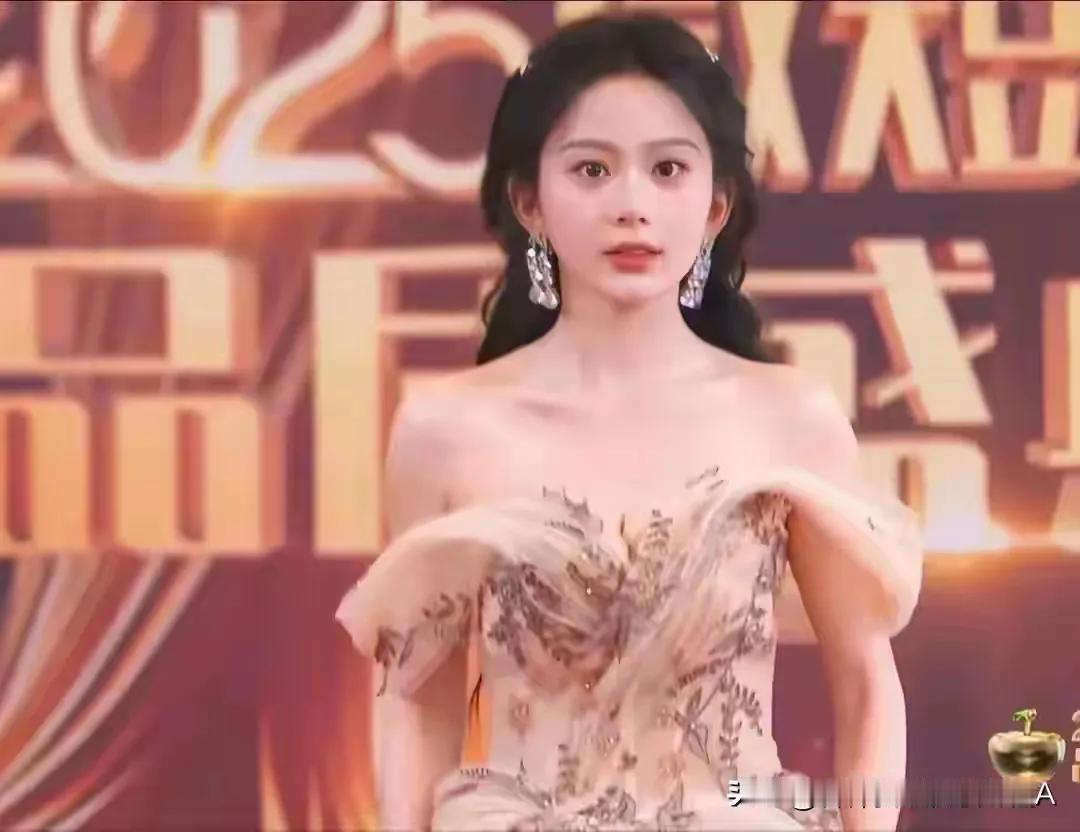 马秋元，短剧界的颜值担当！