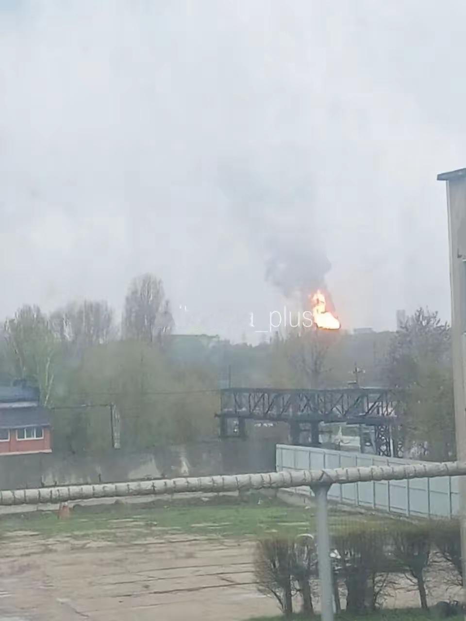 4月22-23日晚，俄罗斯萨马拉地区响起爆炸声。无人机袭击了新库伊比雪夫斯克炼油