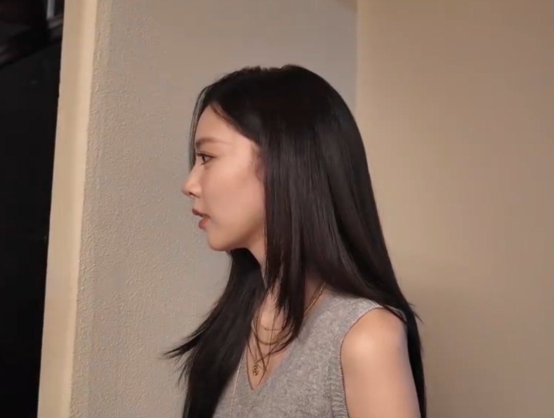 宋妍霏[超话]宋妍霏浪姐四公vlog有34分钟宝子们快码住！宋妍霏的 vlog 