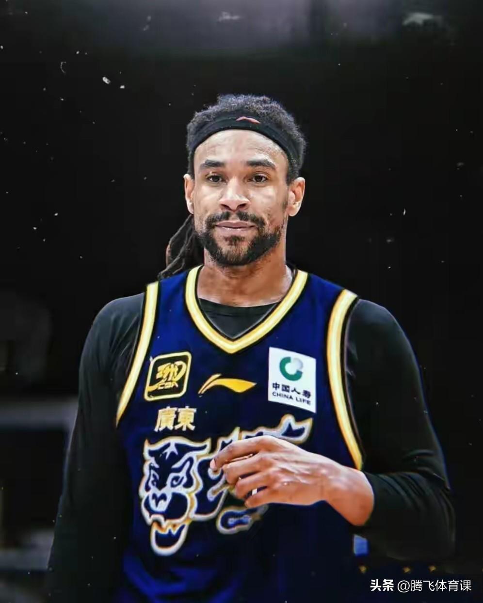 萨林杰:期待接下来的比赛打得更加出色一些！

近日，不少媒体人爆料:朱芳雨不满萨