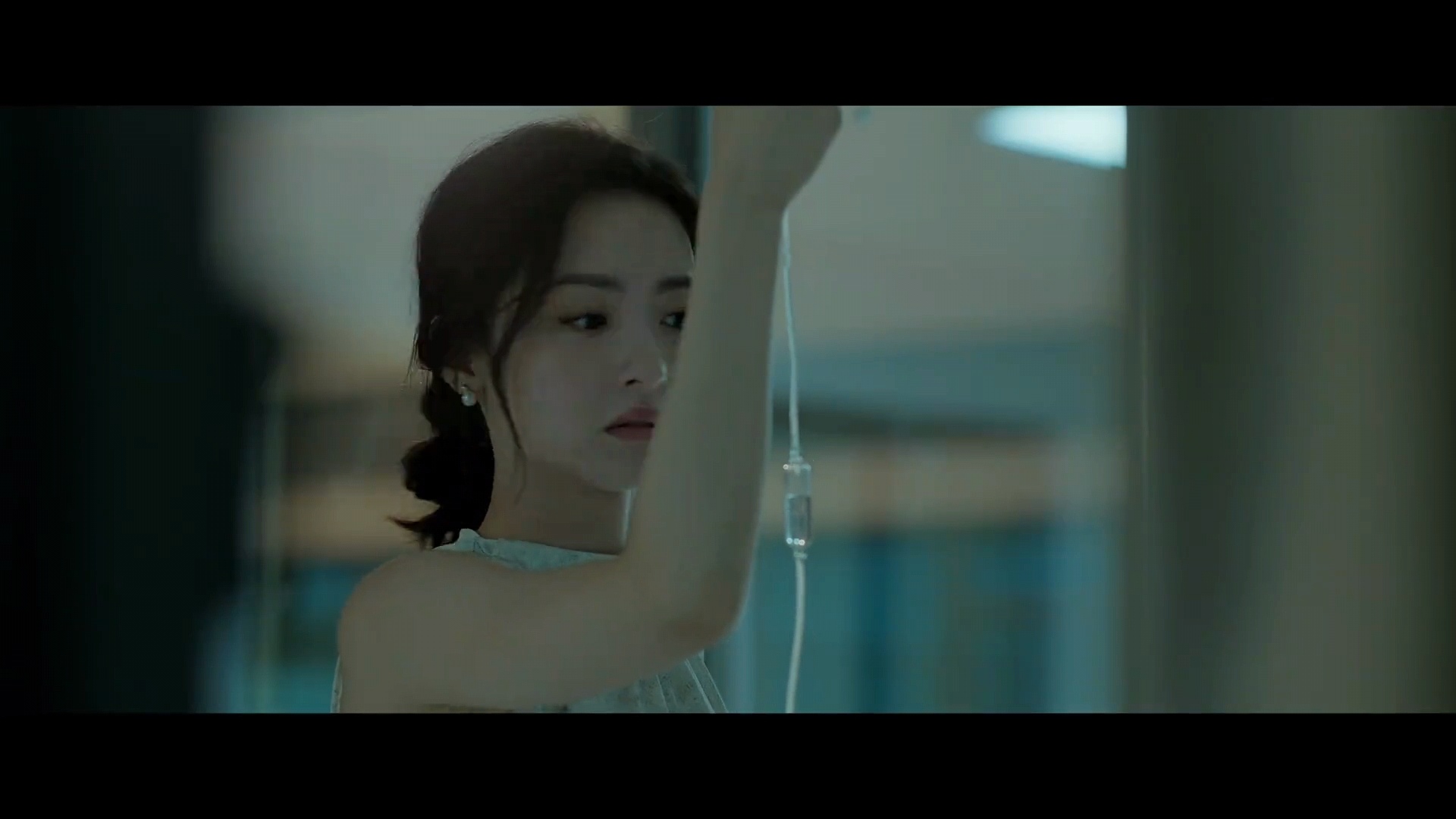 谁动了我的隐私全女复仇 最深的背叛，往往来自离你最近的人。当隐私变成把柄，当爱意