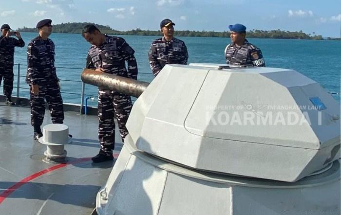 印尼海军Clurit级快速攻击艇“古姜”号上的中国造H/PJ-13（NG-18）