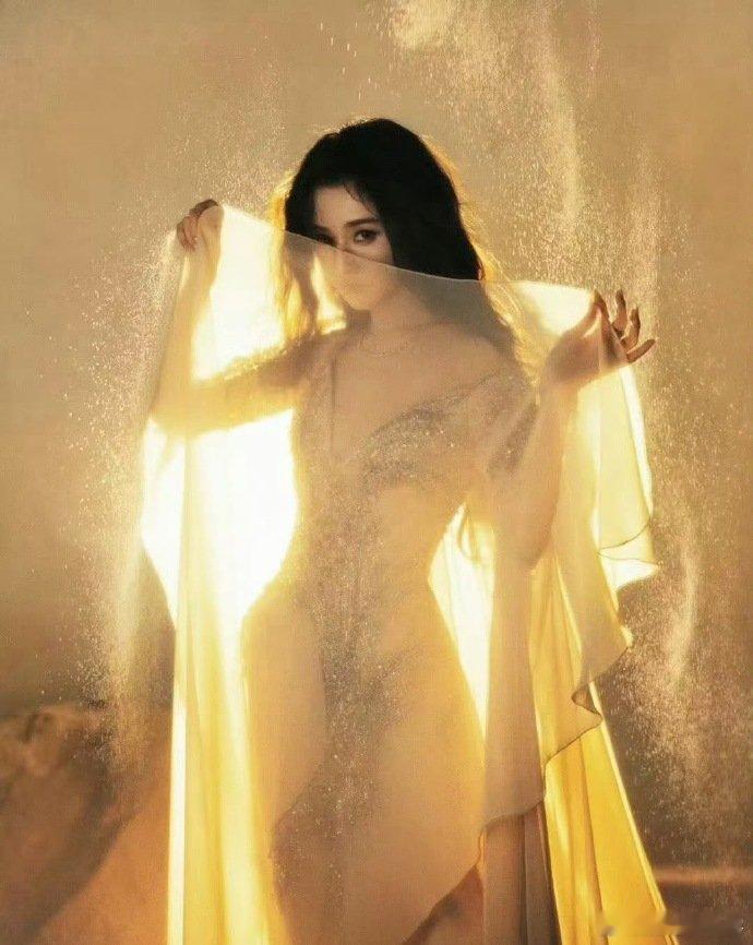 范一拍的宋祖儿周也范一镜头下的宋祖儿周也 被宋祖儿周也美到！范一镜头里的沙漠神女