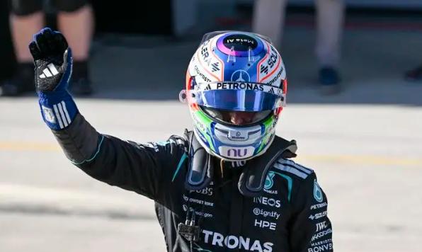 上海站，梅赛德斯大获全胜。第30圈，拉塞尔完成对勒克莱尔的超越，梅赛德斯占据前二