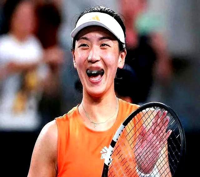 同样是晋级，有人砍瓜切菜，有人九死一生。
 
中国金花王欣瑜，只用62分钟就下班