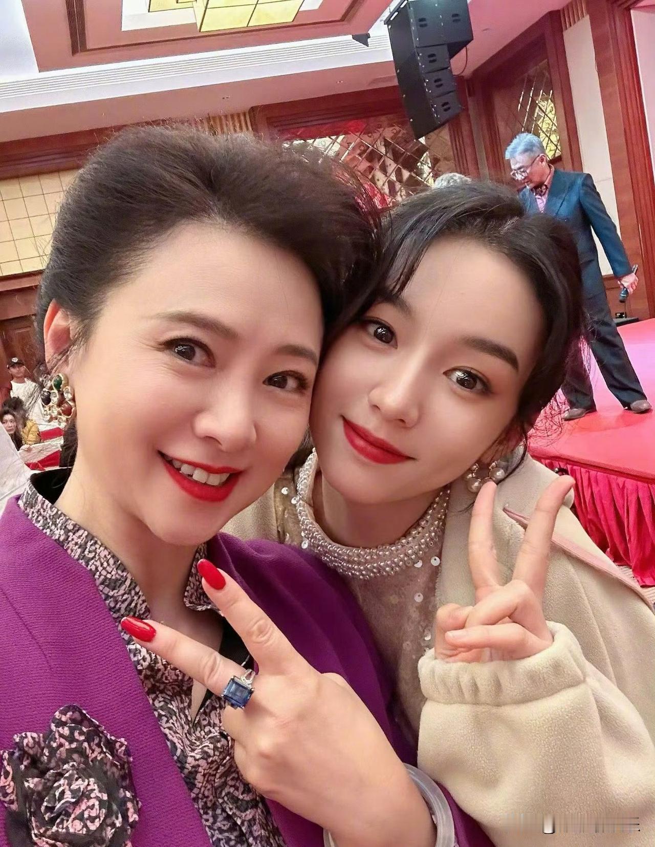 翁虹，高调发文。

3月17日深夜，大美女翁虹在社交平台发布一条新动态，她发文说