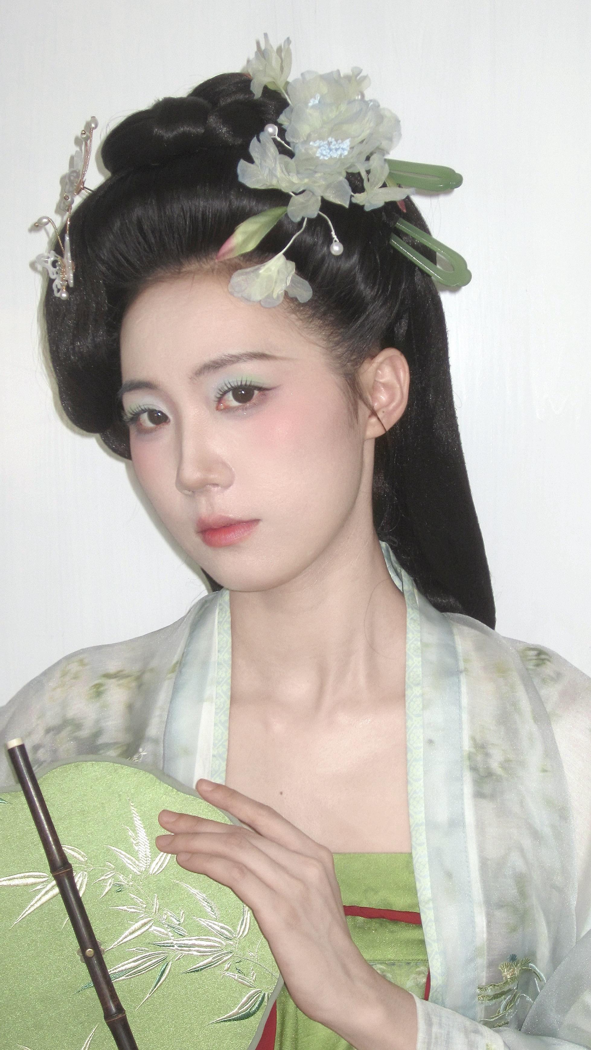中式美学 汉服妆发 汉服造型 唐风