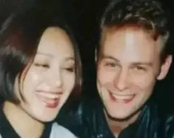1997年，宁静嫁给美国人保罗，第一次上门，婆婆说：“我家有5000亩地，近亿存