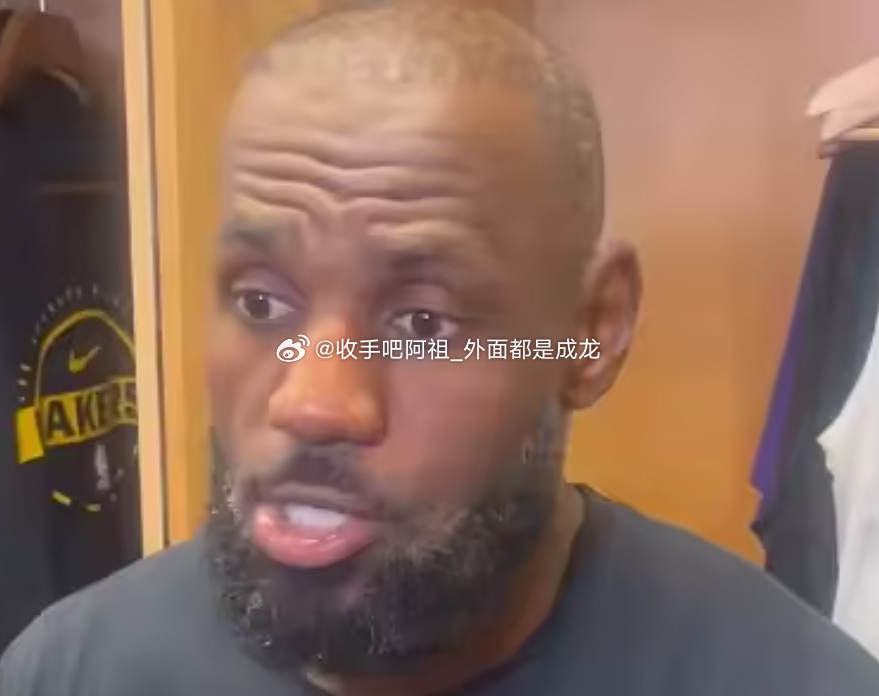 在今日结束的一场NBA常规赛中，湖人客场以124-116击败火箭，豪取七连胜。本