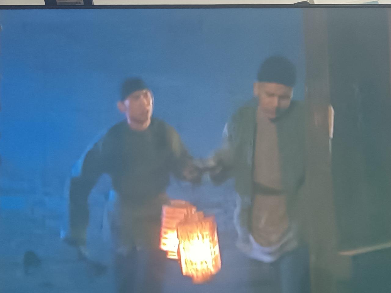 过节期间在家刷剧。不吹牛地说，我喜欢的电视剧一般来说质量还都是相当不错的。
  