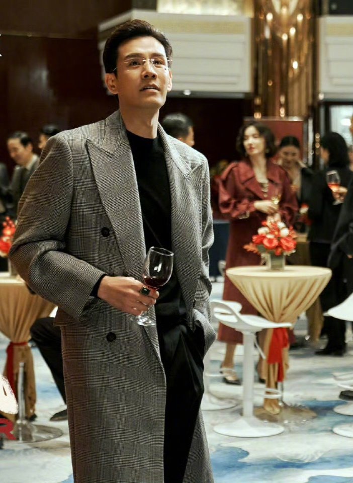 经超40岁状态 叔圈可以多一个剑眉星目的经超了！！ 