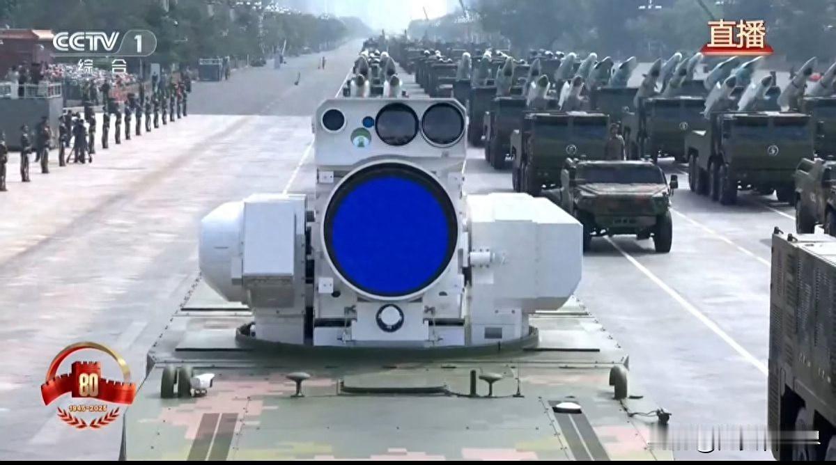 激光武器未来能成战争主流吗？我觉得可能性不小。激光武器速度那叫一个快，以光速发射